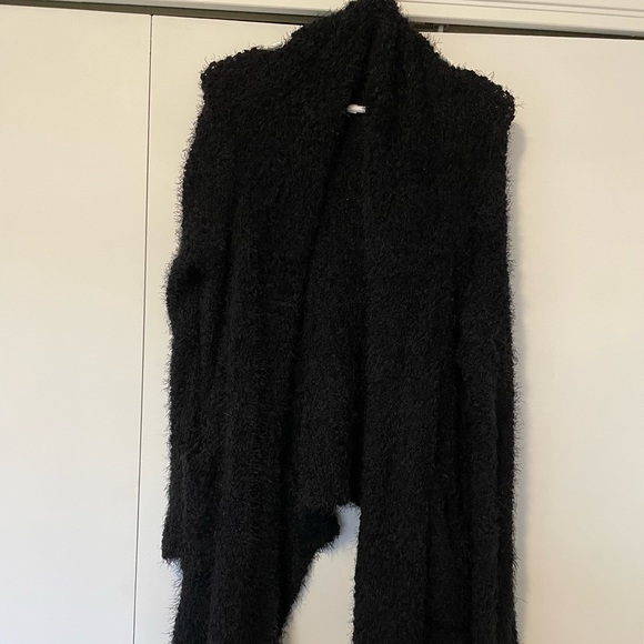 Pink Lily Heart Set on You popcorn cardigan - Picture 4 of 4